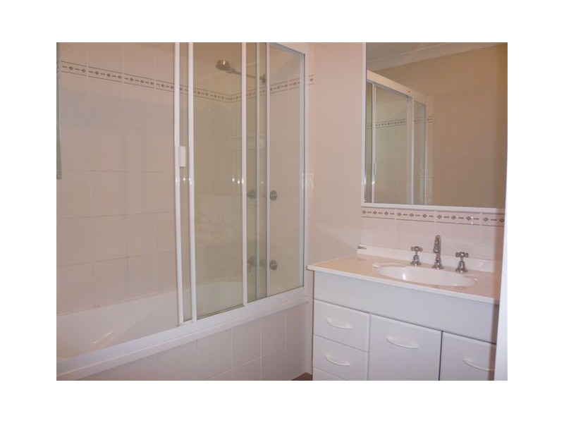 12a Lucas Street, Berserker QLD 4701