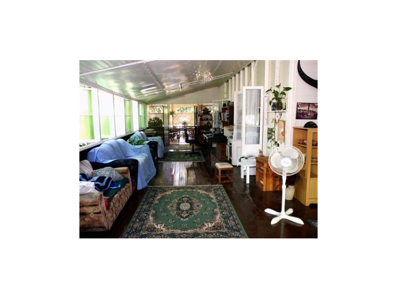10 Henry Street, The Range QLD 4700