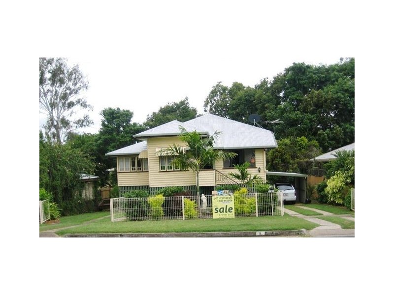 8 Brecknell Street, The Range QLD 4700