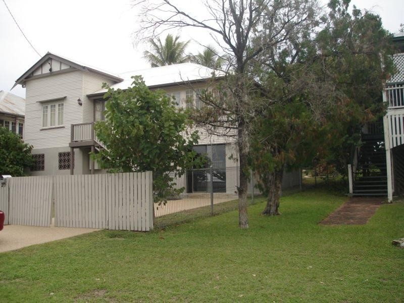 27 Woodville Street, Wandal QLD 4700