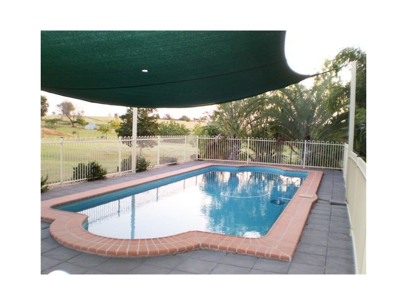 6 Sondra Lena Drive, Glenlee QLD 4711
