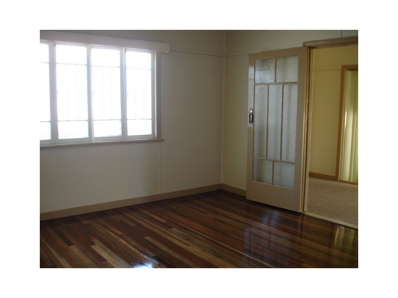 162 Nobbs Street, Berserker QLD 4701