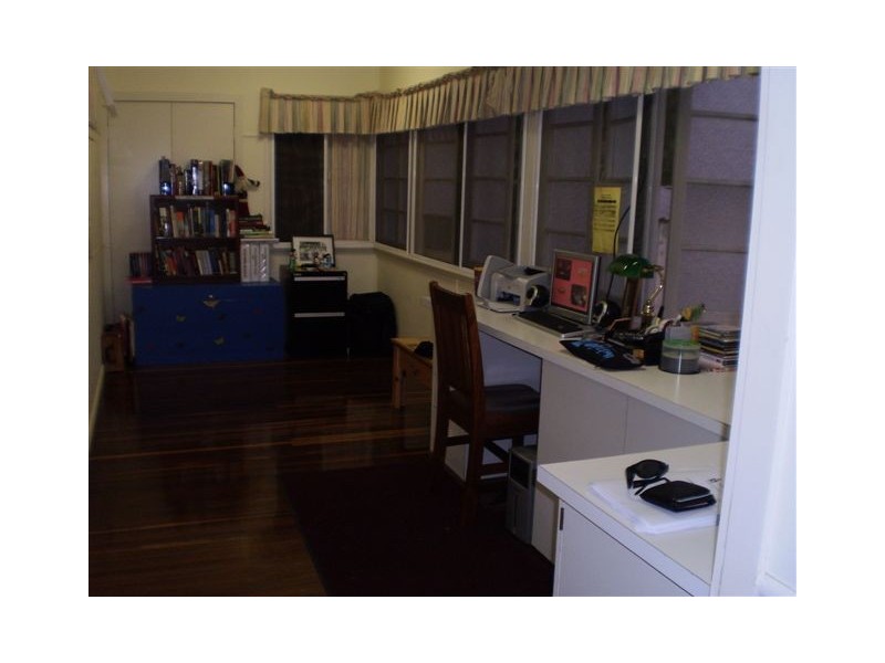 32 Naughton Street, Wandal QLD 4700