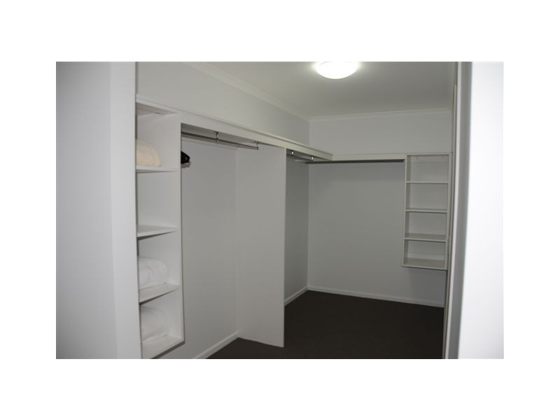 Level 11 1104/102 Victoria Parade, Rockhampton QLD 4700