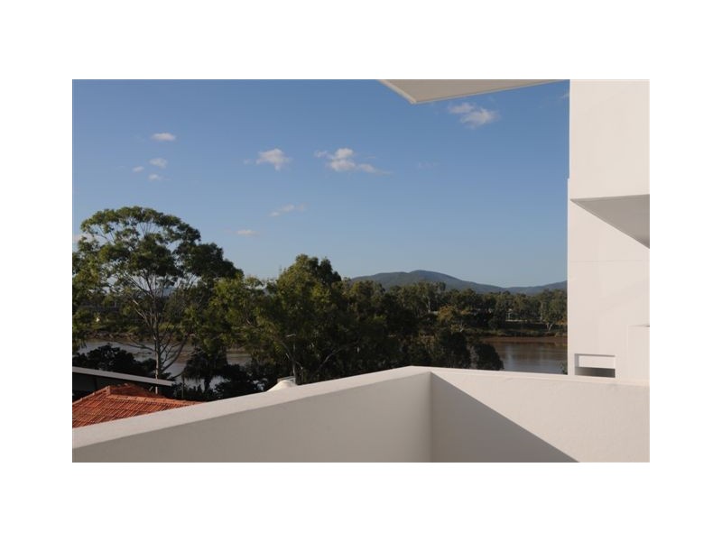 Level 2 201/102 Victoria Parade, Rockhampton QLD 4700
