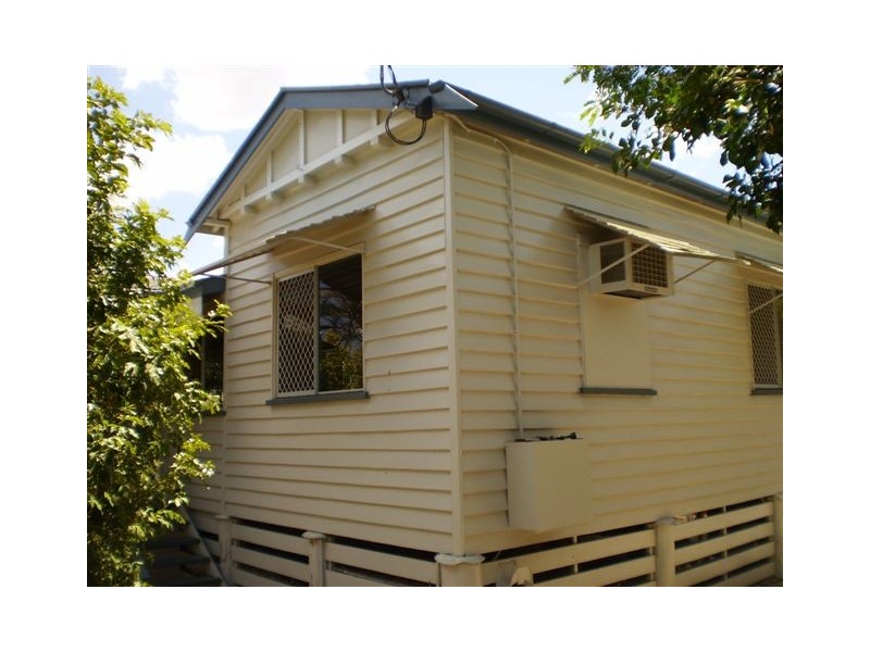 98 Rundle Street, Wandal QLD 4700