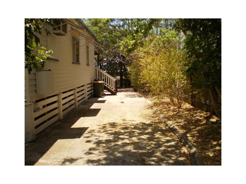 98 Rundle Street, Wandal QLD 4700