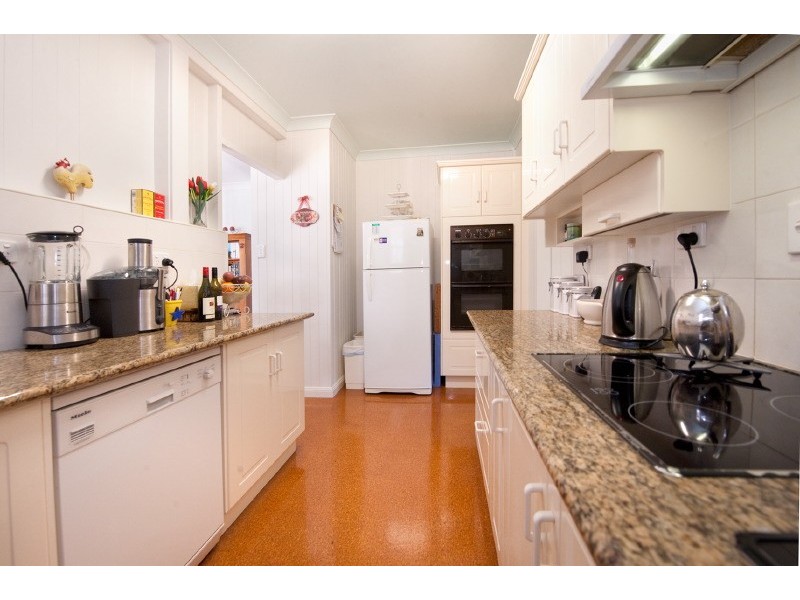 16 King Street, The Range QLD 4700