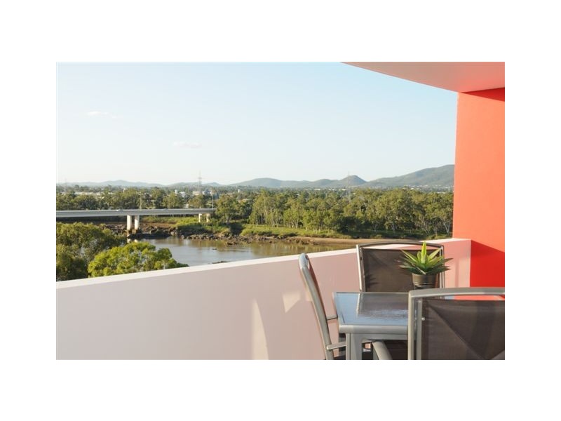 702/102-108 Victoria Parade, Rockhampton QLD 4700