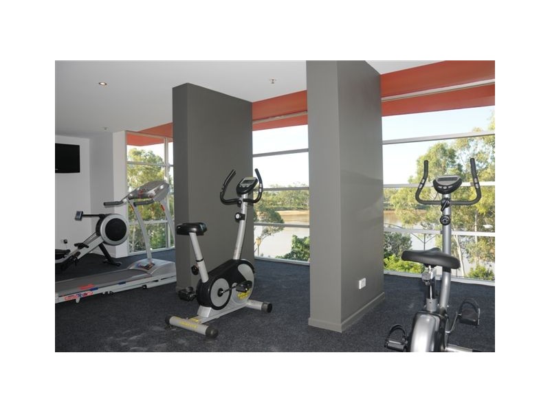 702/102-108 Victoria Parade, Rockhampton QLD 4700