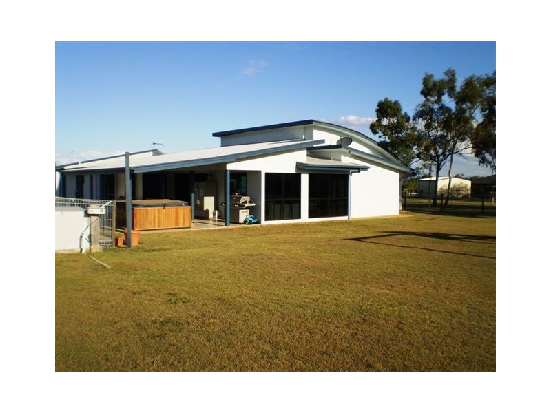 5 Quarrion Court, Parkhurst QLD 4702