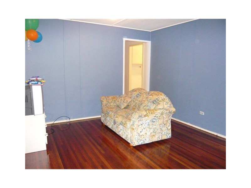 44 Menzies Street, Park Avenue QLD 4701