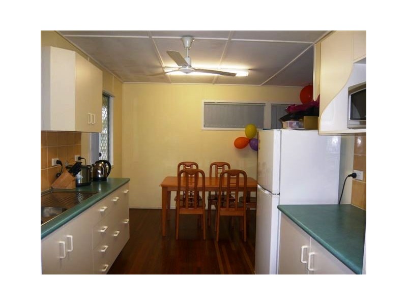 44 Menzies Street, Park Avenue QLD 4701