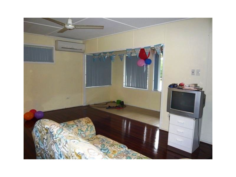 44 Menzies Street, Park Avenue QLD 4701