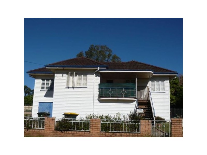 22 West Street, The Range QLD 4700