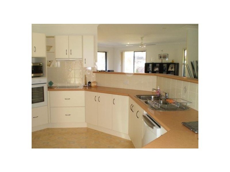 6 Magnolia Court, Frenchville QLD 4701