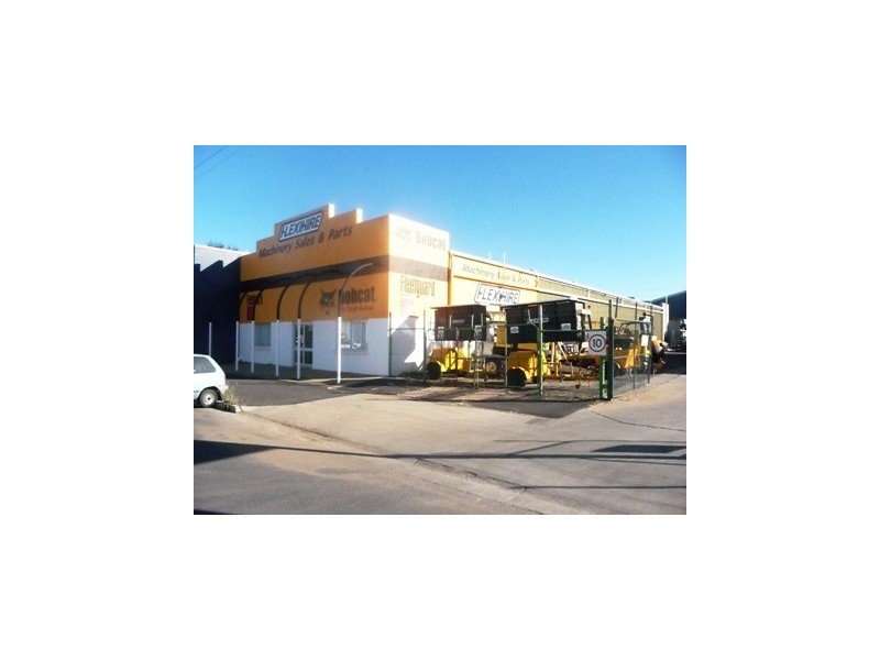 176 East, Rockhampton City QLD 4700