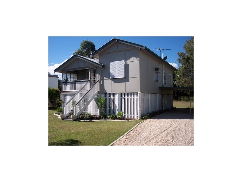 94 Berserker Street, Berserker QLD 4701