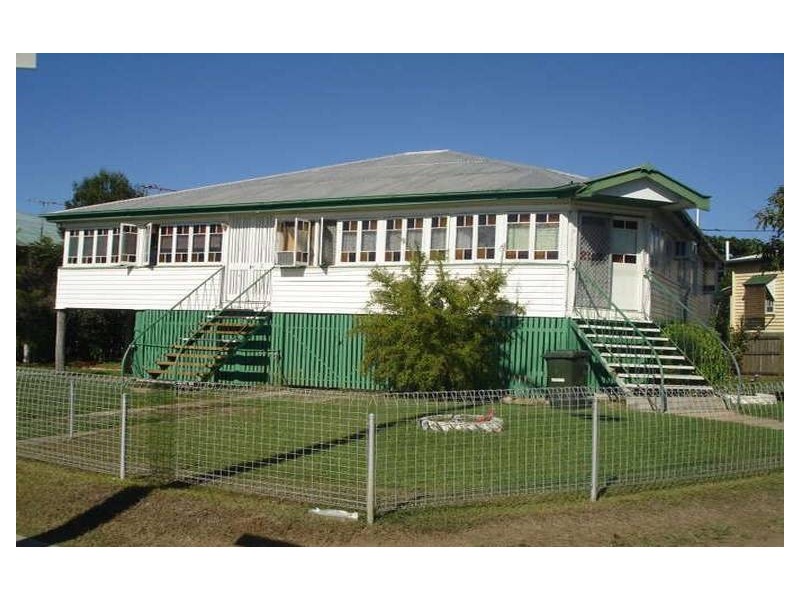 77 North Street, The Range QLD 4700