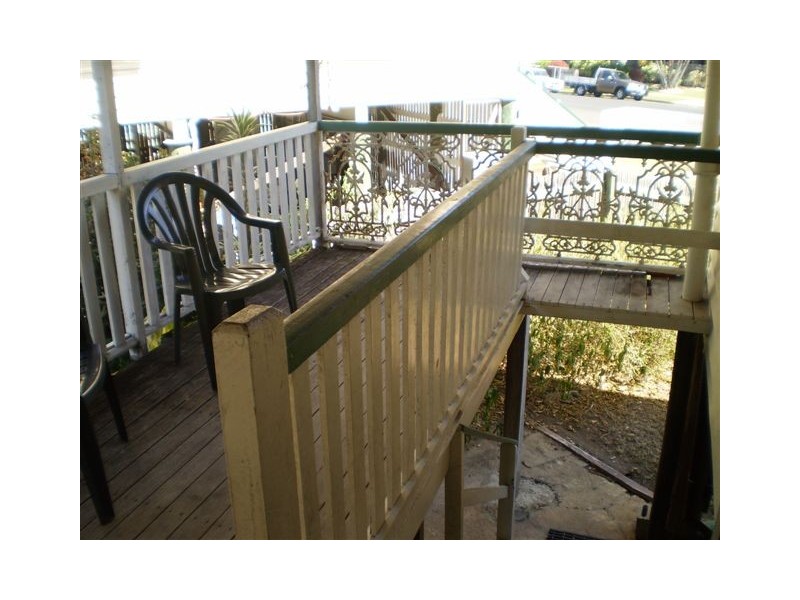 77 North Street, The Range QLD 4700