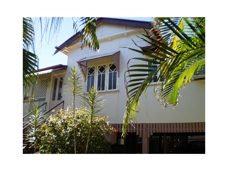 18 Gillespie Street, Wandal QLD 4700