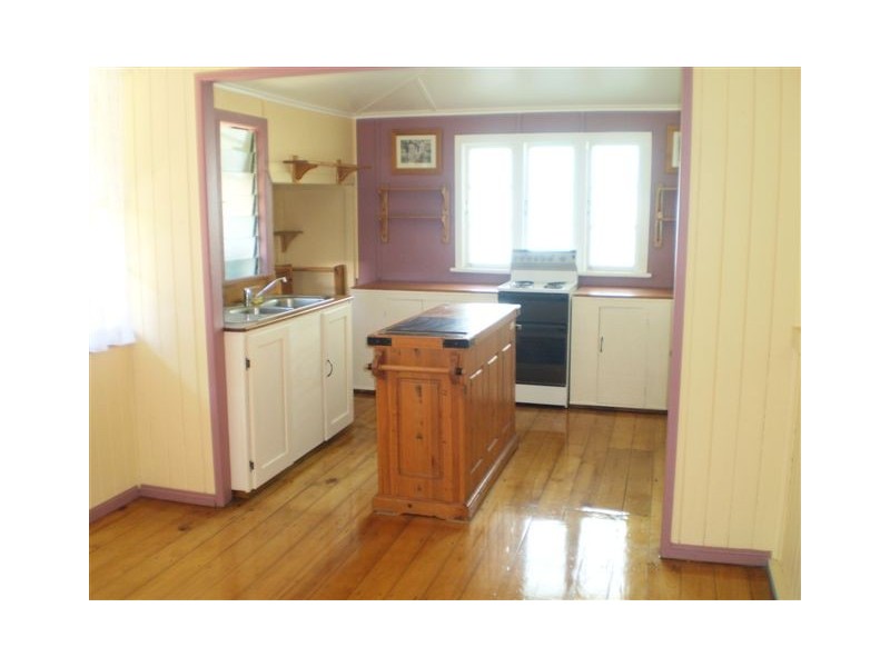 18 Gillespie Street, Wandal QLD 4700