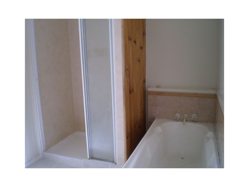 18 Gillespie Street, Wandal QLD 4700