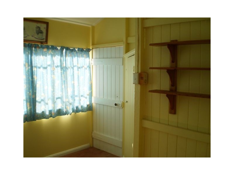 18 Gillespie Street, Wandal QLD 4700