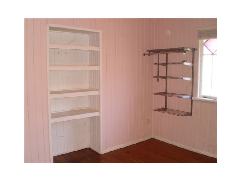 18 Gillespie Street, Wandal QLD 4700