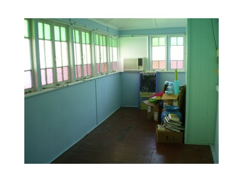 18 Gillespie Street, Wandal QLD 4700