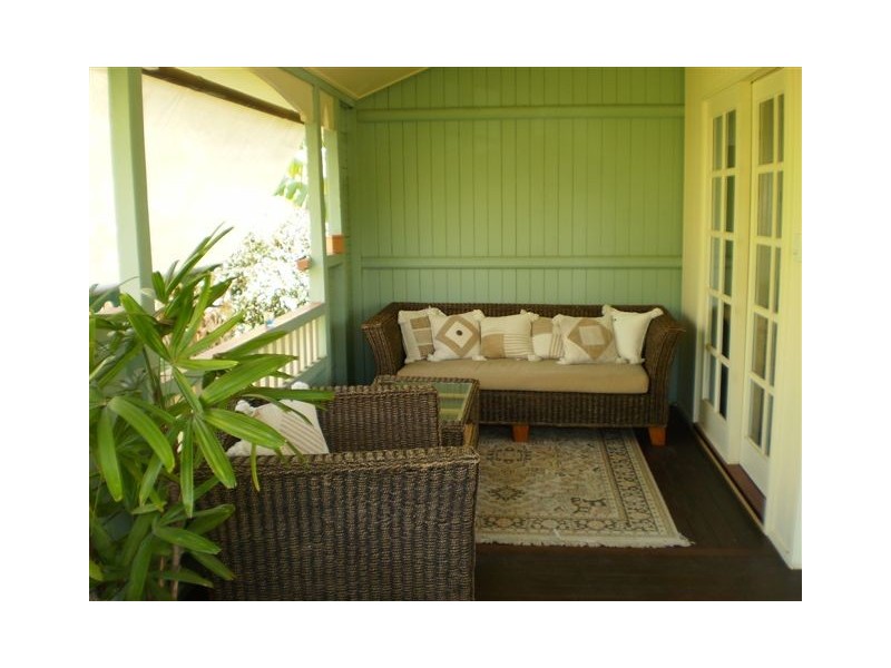 32 Henry Street, The Range QLD 4700