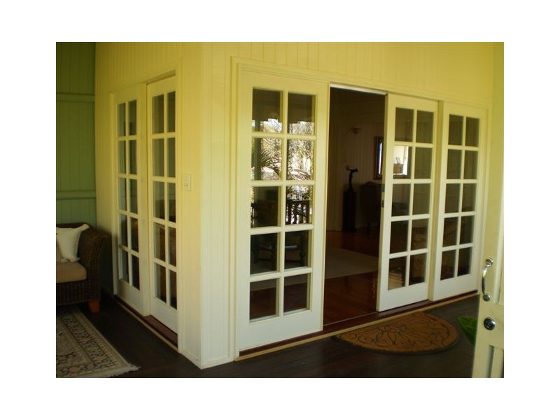 32 Henry Street, The Range QLD 4700