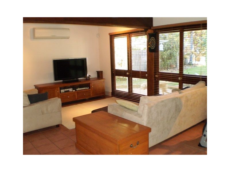 32 Henry Street, The Range QLD 4700