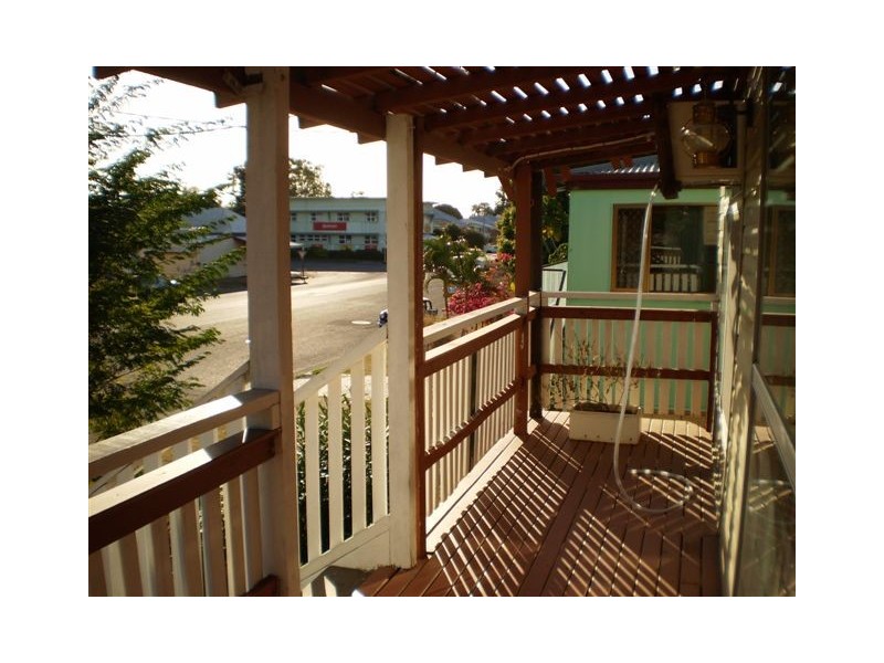 383 East Street, Depot Hill QLD 4700