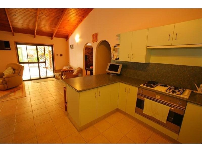 15 Rees Jones Close, Frenchville QLD 4701