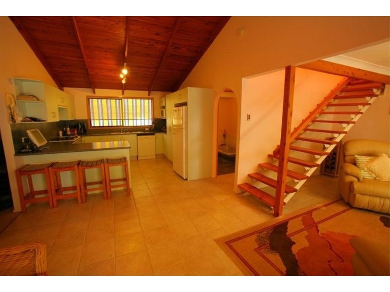 15 Rees Jones Close, Frenchville QLD 4701