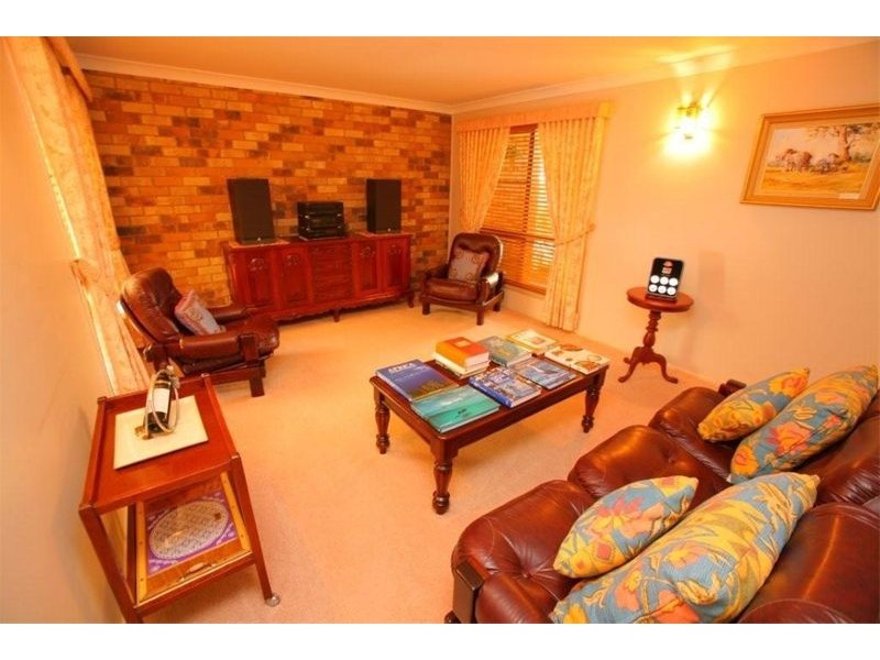 15 Rees Jones Close, Frenchville QLD 4701