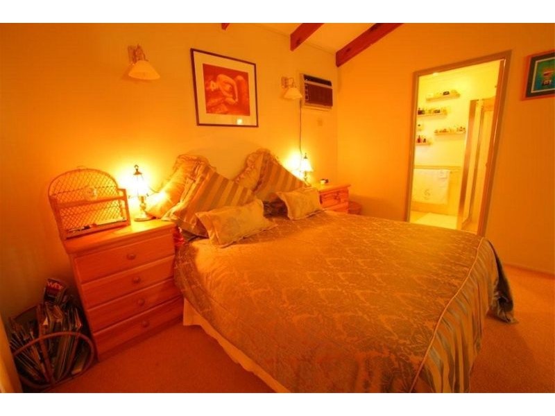 15 Rees Jones Close, Frenchville QLD 4701