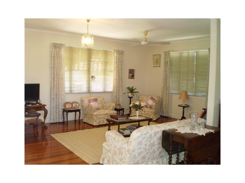 7 Bellevue Terrace, The Range QLD 4700