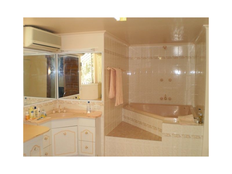 7 Bellevue Terrace, The Range QLD 4700