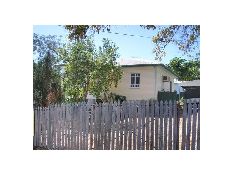 6 Pearson Street, West Rockhampton QLD 4700