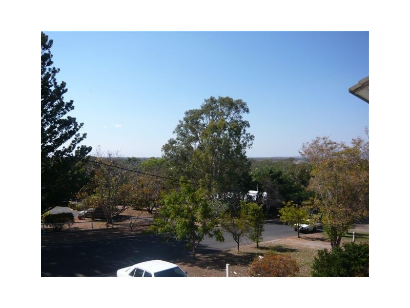 8 Bowen Street, The Range QLD 4700