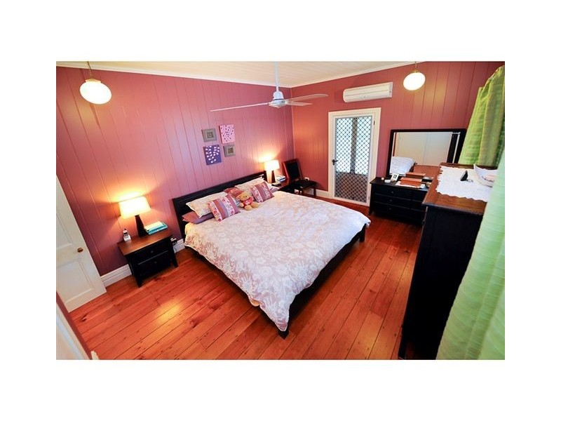 20 Brecknell Street, The Range QLD 4700