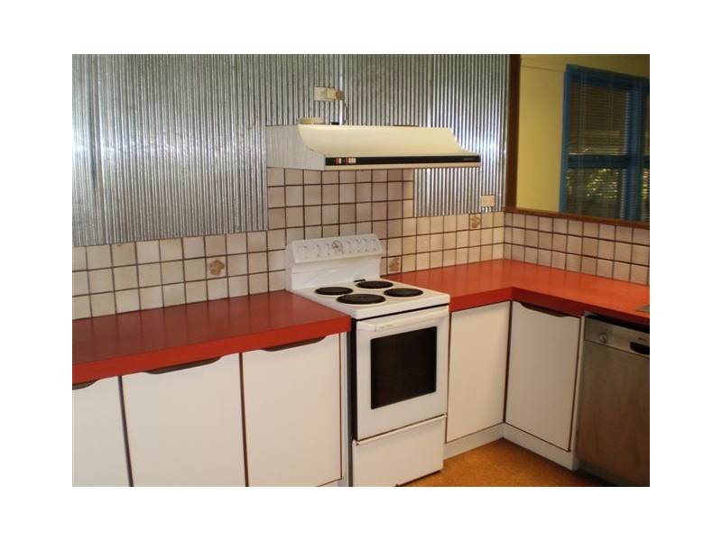 386 Waterloo Street, Frenchville QLD 4701