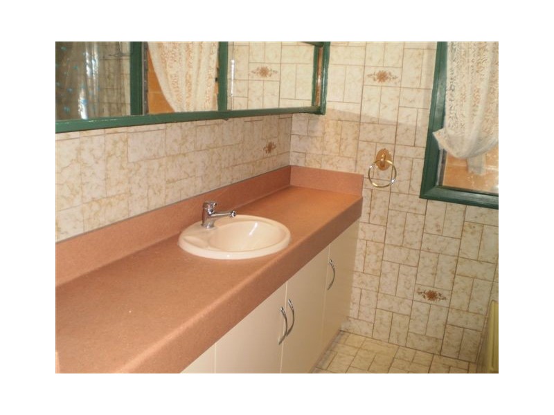 386 Waterloo Street, Frenchville QLD 4701