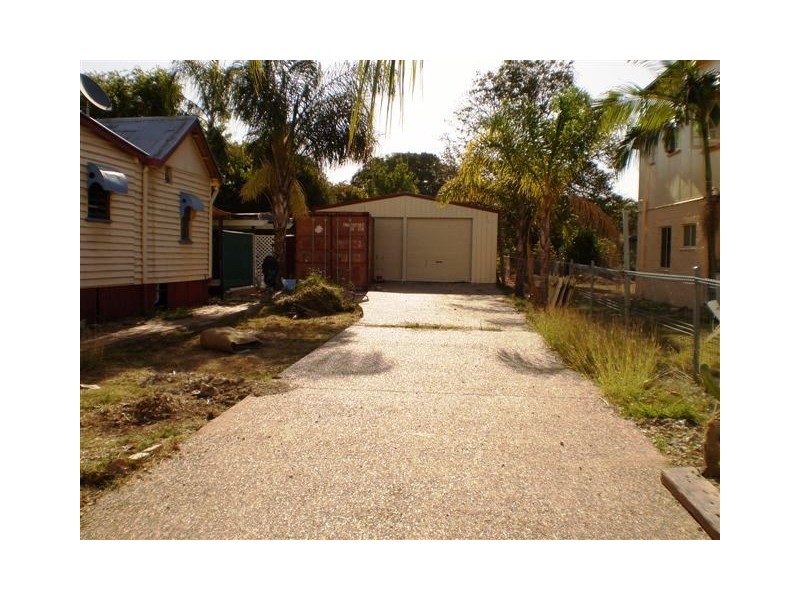25 Linnett Street, Berserker QLD 4701