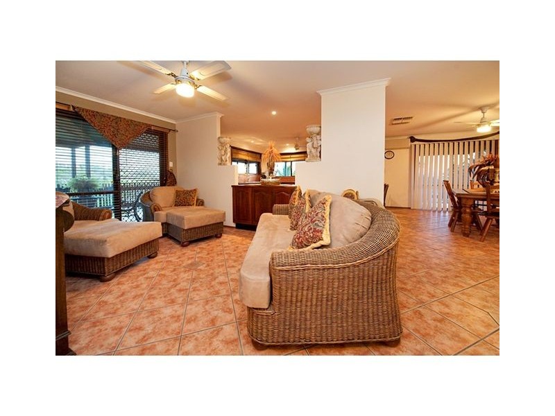 2 Fryer Avenue, Frenchville QLD 4701