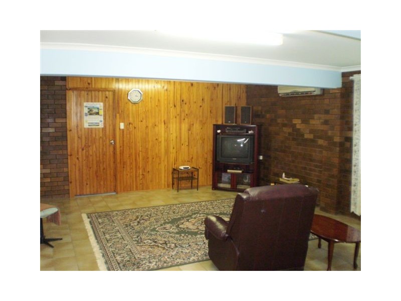 11 Crick Street, Kawana QLD 4701
