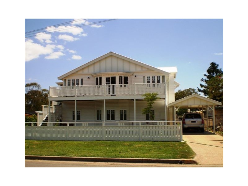 8 Reservoir Street, The Range QLD 4700