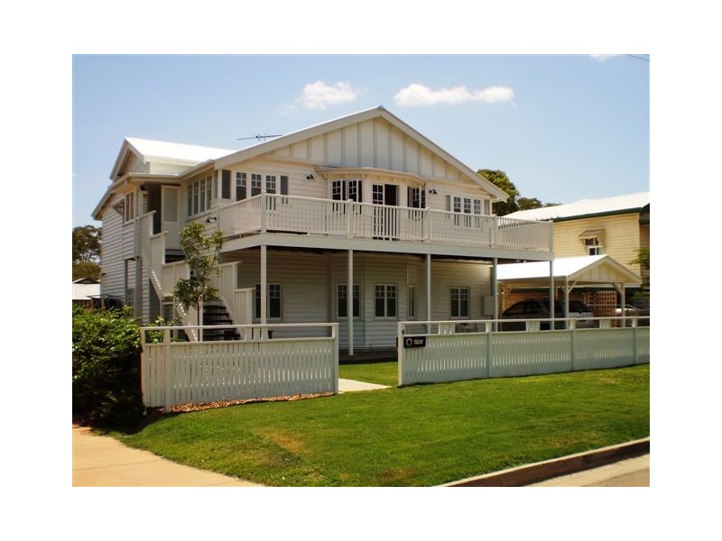 8 Reservoir Street, The Range QLD 4700